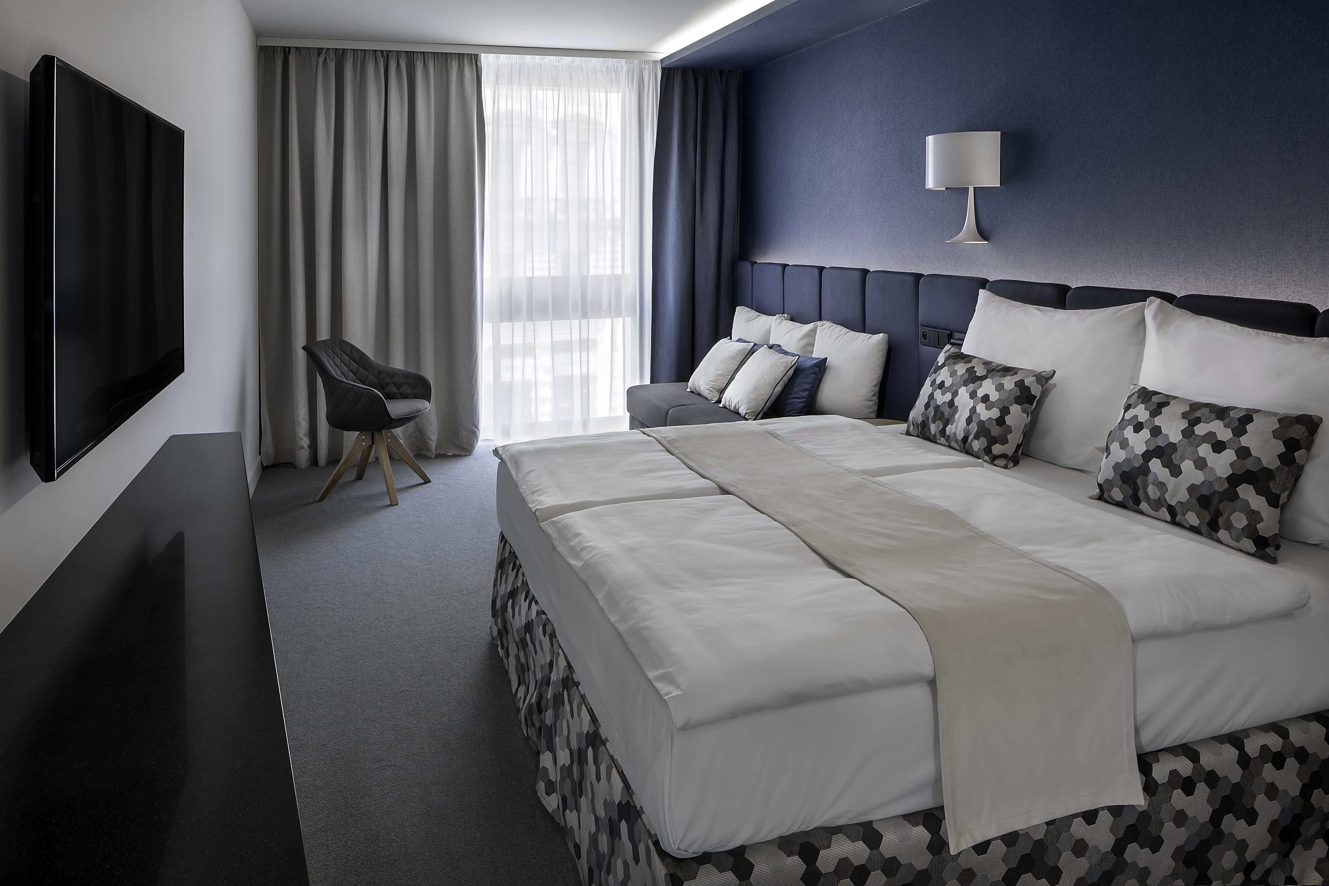 Hotel Urban Creme 5*