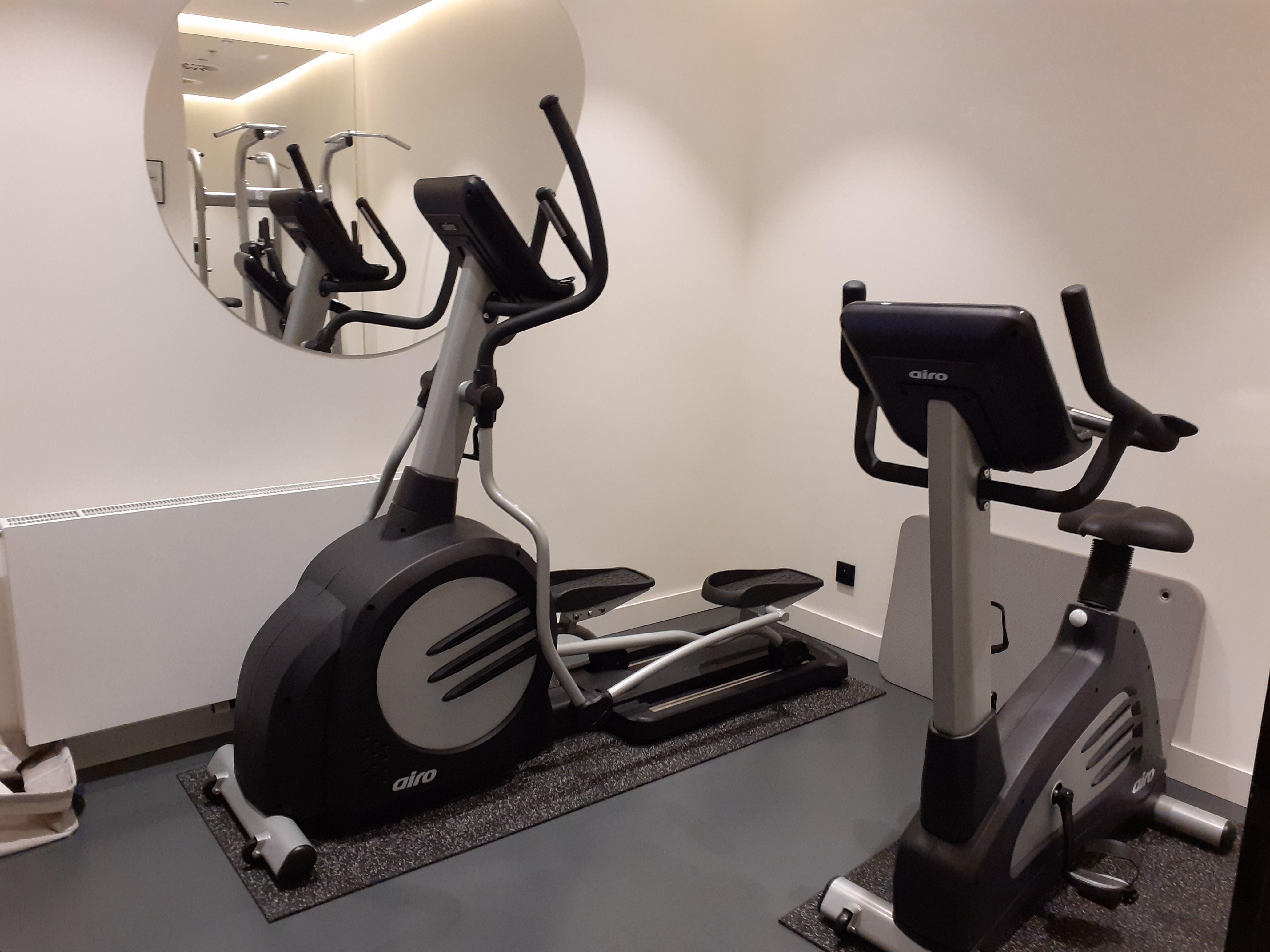 Hotel Urban Creme 5*